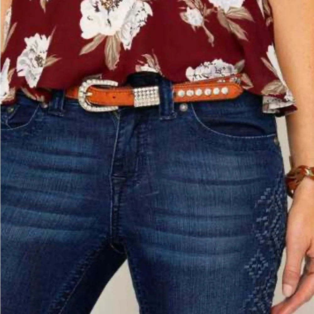 SHYANNE® GIRL'S OSTRICH PRINT RHINESTONE BELT